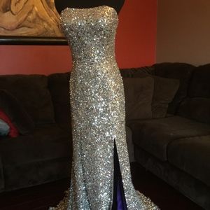 BG Haute silver sequin evening gown, Size 4